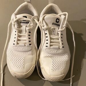 Cypher White pickleball Sneakers. excellent condition .   Very comfortable